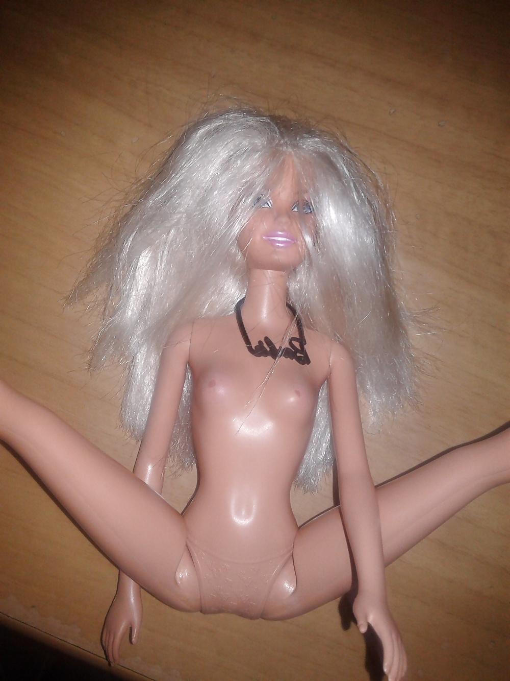 10P My Barbie doll