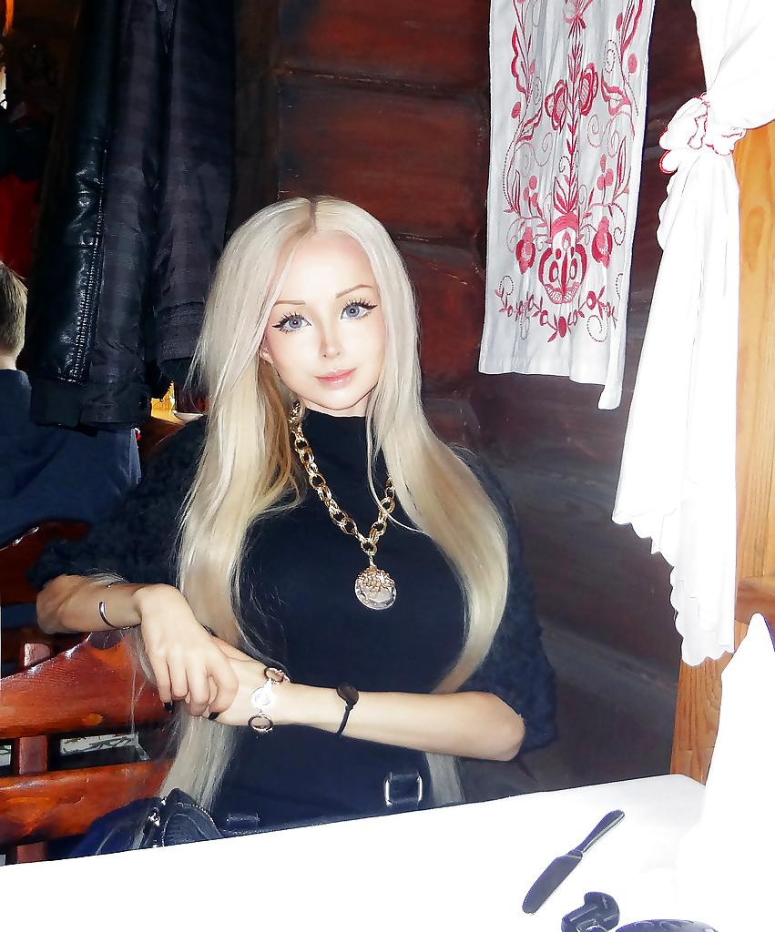 25P Is it a Barbie Doll or is it a REAL LIVE Barbie Doll