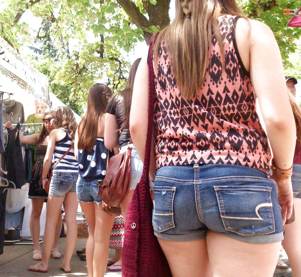 14P Cute Hippy Girls