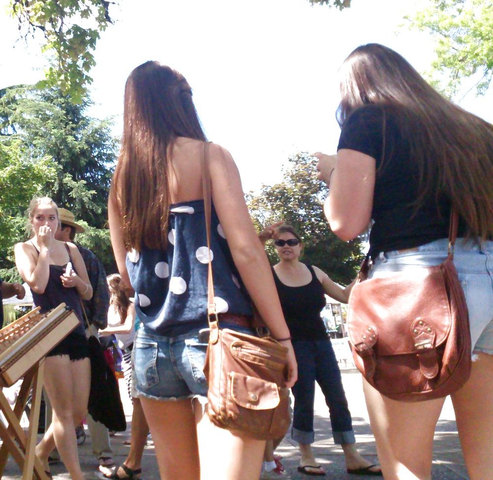 14P Cute Hippy Girls