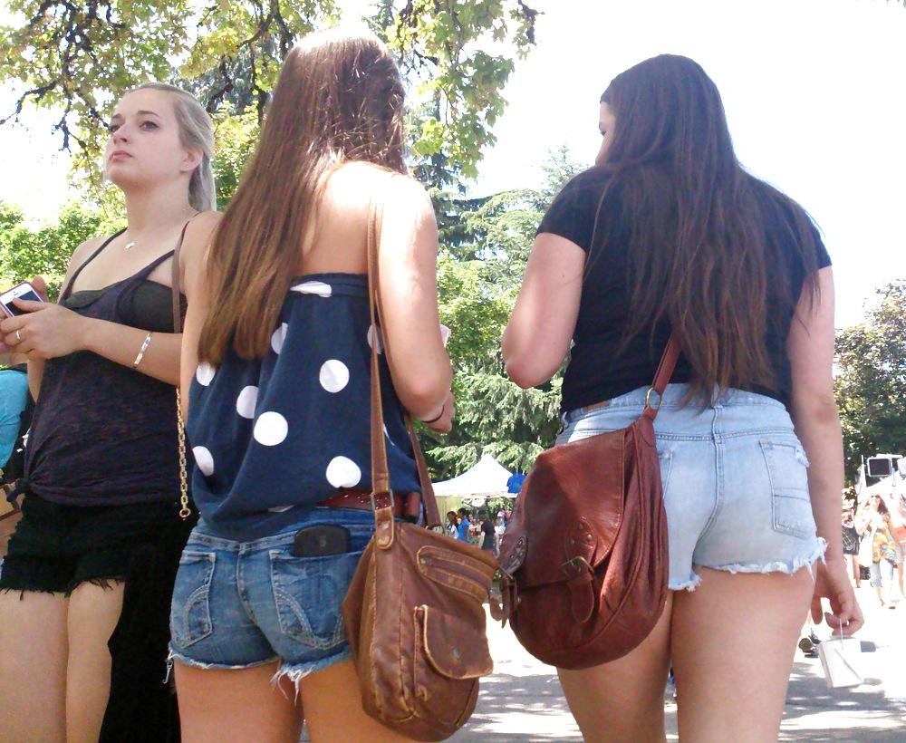 14P Cute Hippy Girls