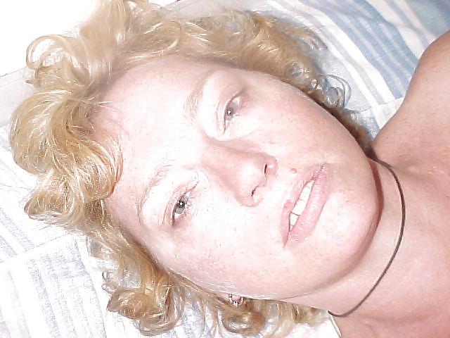 25P Canadian slut Jane