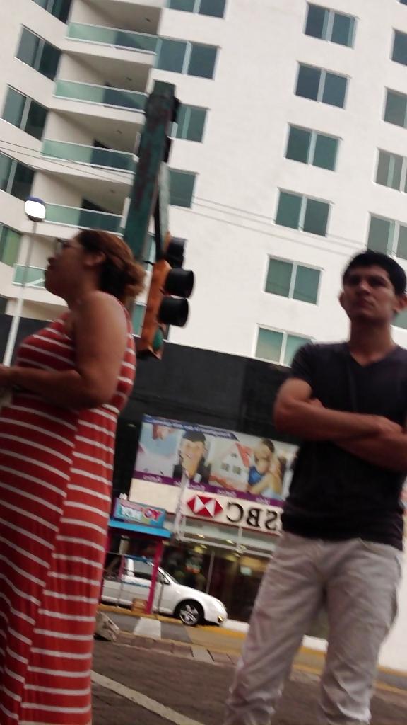 19P Hidden cam madre e hija cajero