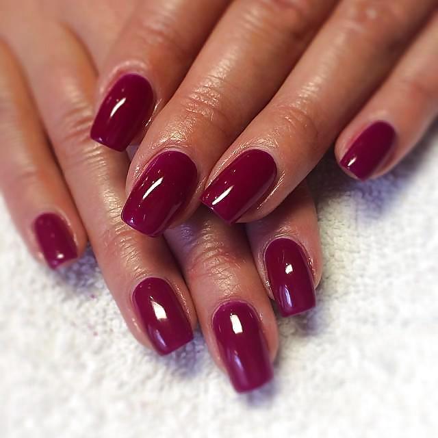 25P Nails