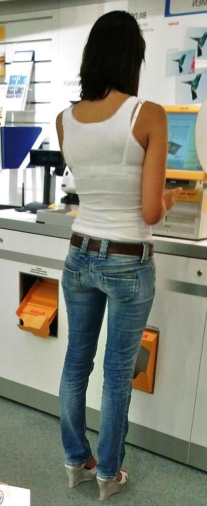 15P German slut hit in the store met and fucked in the hotel