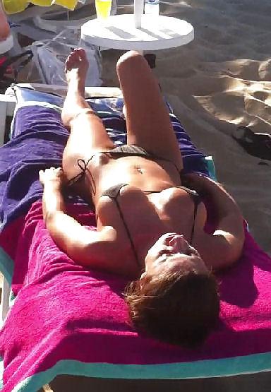 16P Candid beach