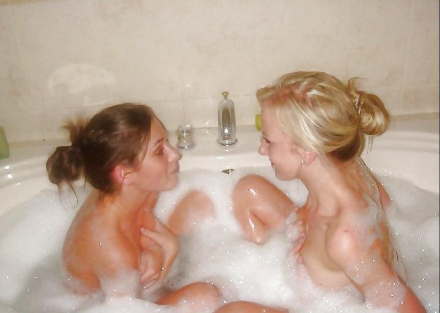 16P WET LOVERS