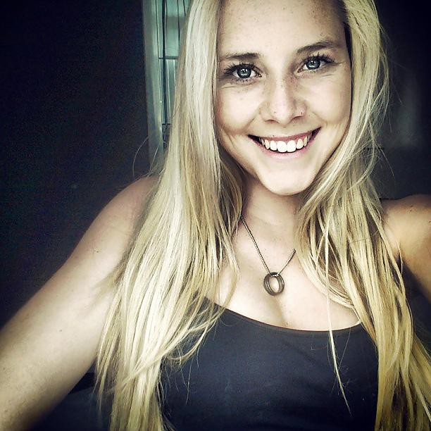 14P Dutch slut 53
