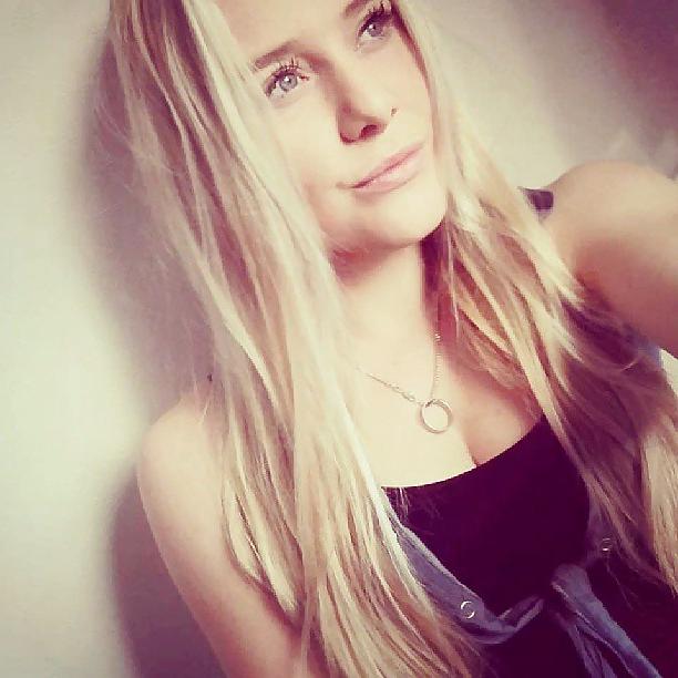 14P Dutch slut 53