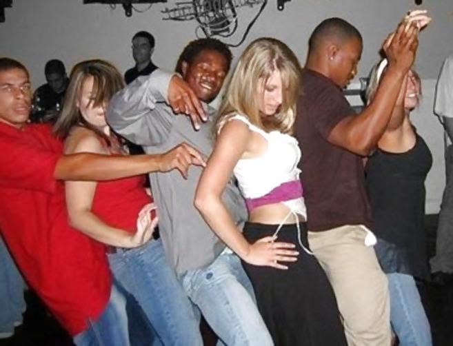 25P Black & White party