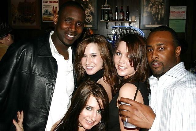 25P Black & White party