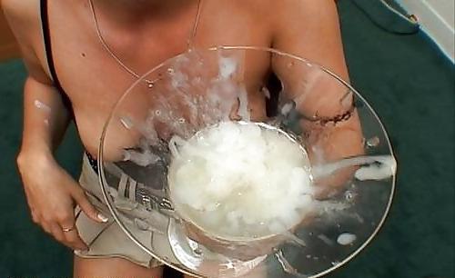 25P Thirsty Sluts Drinking Cum From The Glass