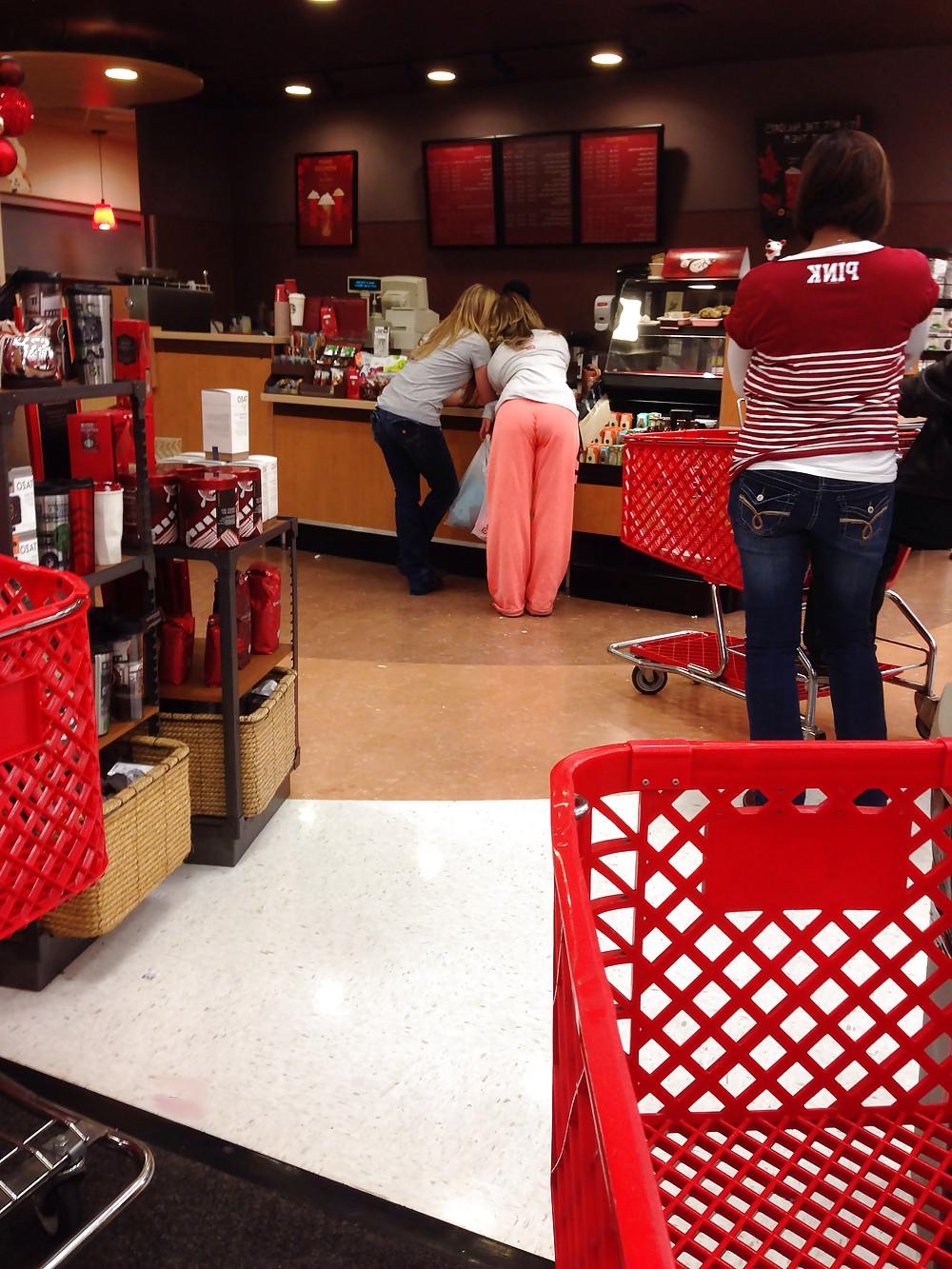 11P I love the grocery store