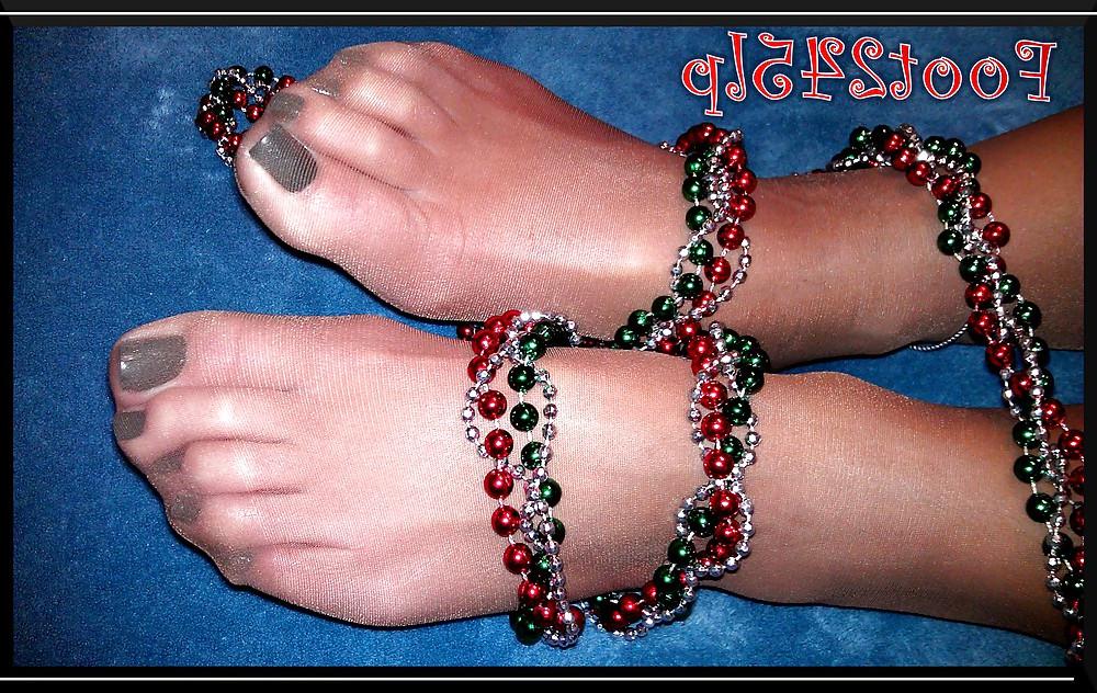 10P More Holiday feet