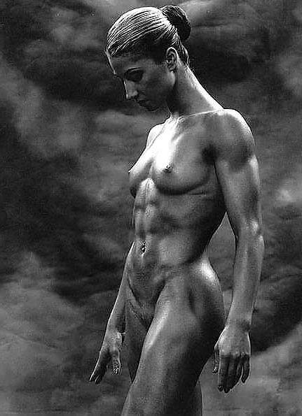 25P Nackte Bodybuilderinnen 4