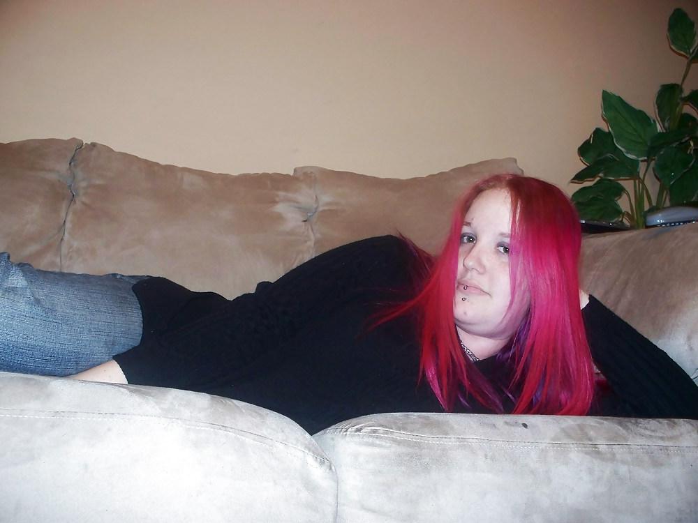 23P X Wife looking pretty on couch (Foot Fetish)