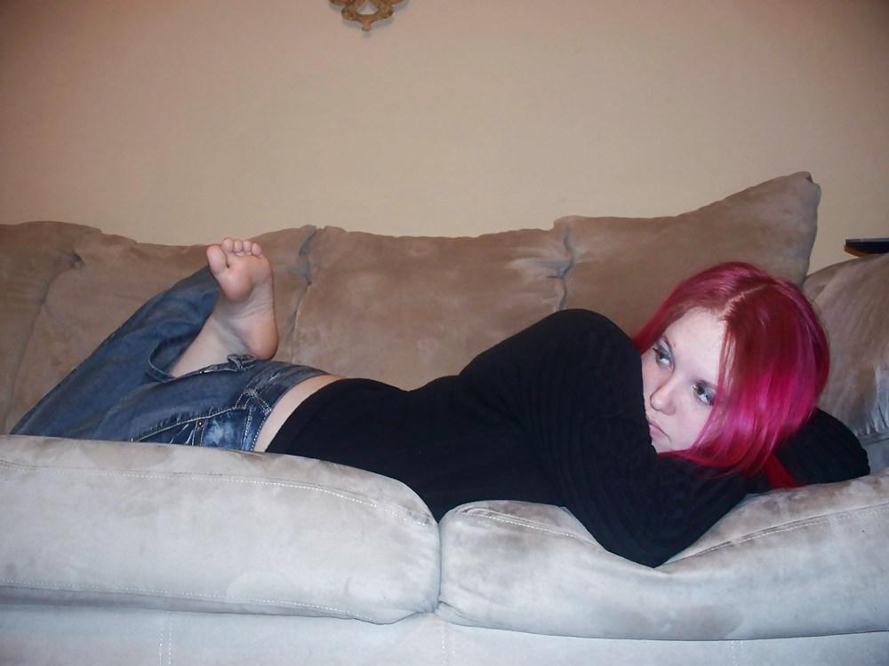 23P X Wife looking pretty on couch (Foot Fetish)