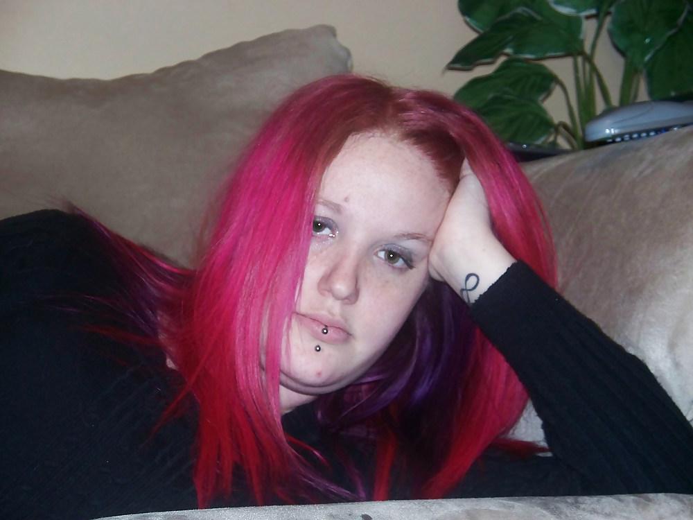 23P X Wife looking pretty on couch (Foot Fetish)