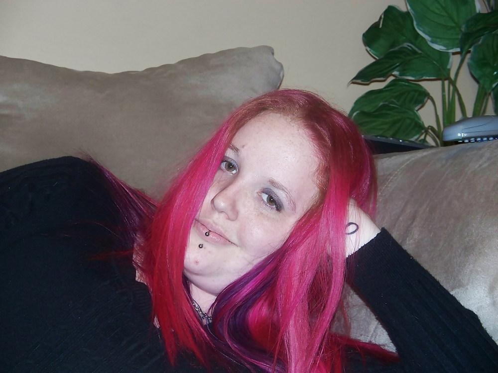 23P X Wife looking pretty on couch (Foot Fetish)
