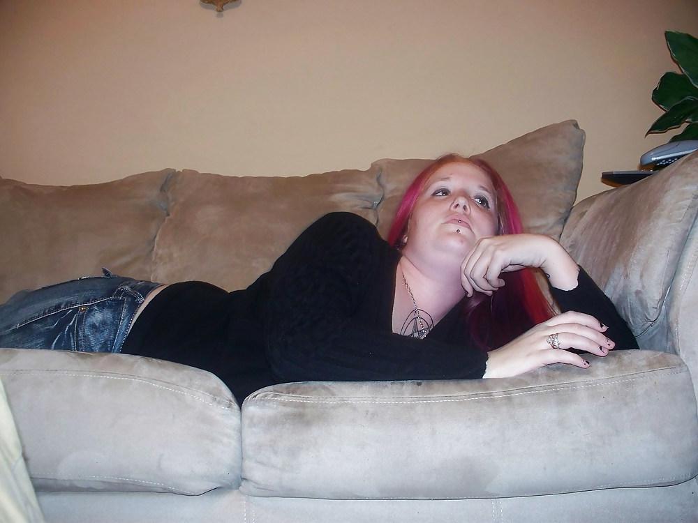 23P X Wife looking pretty on couch (Foot Fetish)