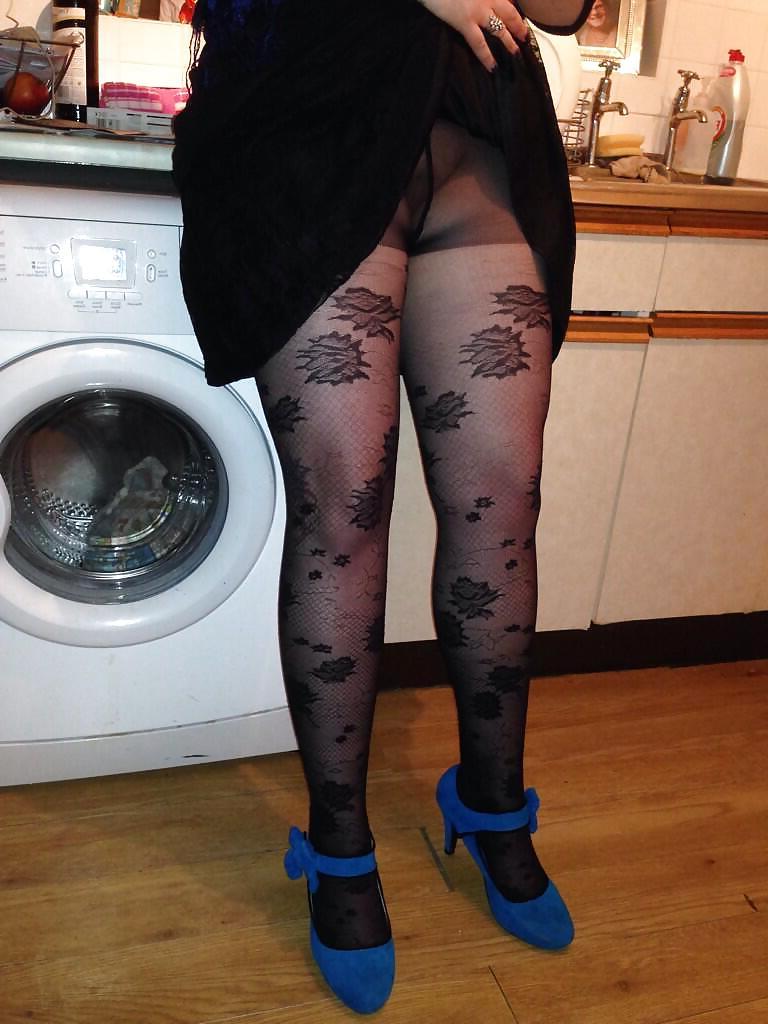 11P UK Sexy Somerset Slut Pussy Horny At Home 