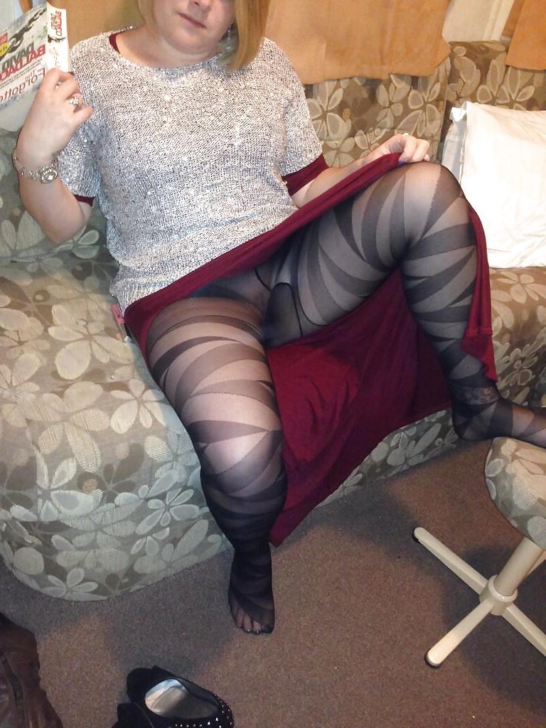 11P UK Sexy Somerset Slut Pussy Horny At Home 