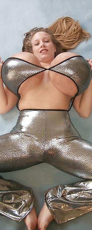 22P Chelsea's Fake Monster Tits