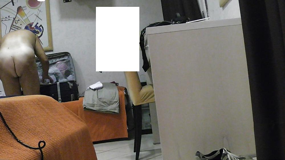 7P Ex in albergo..con culo in mostra