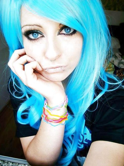22P Dyed Hair Girls