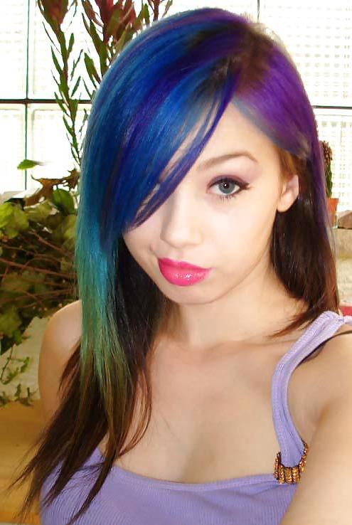 22P Dyed Hair Girls