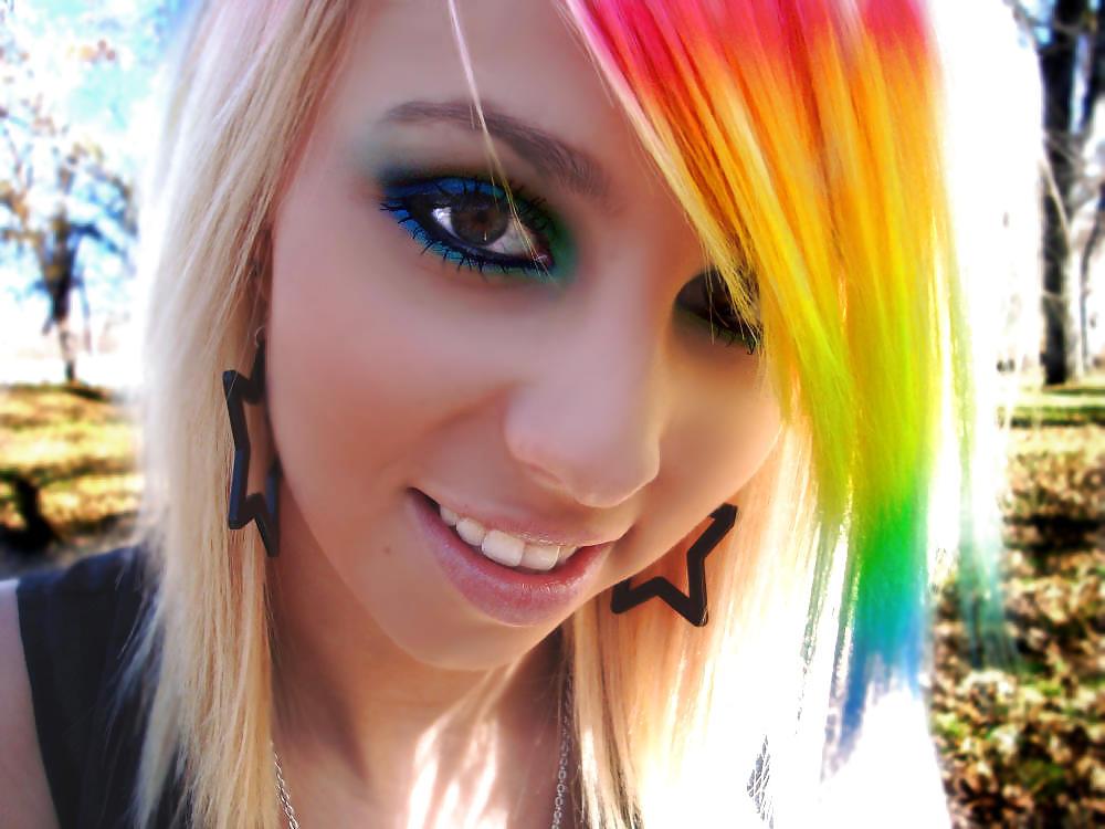 22P Dyed Hair Girls