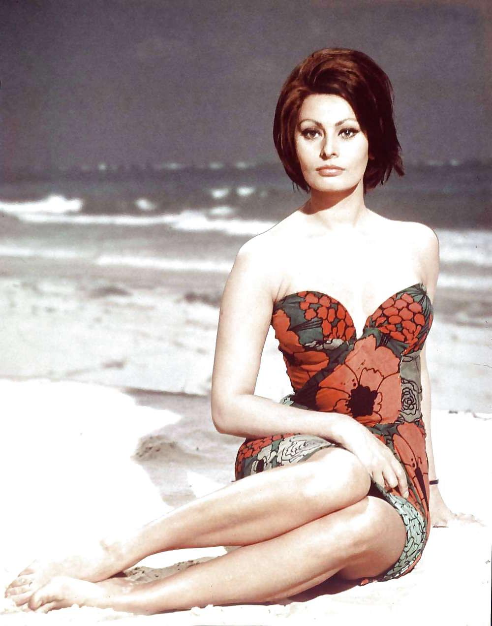 25P SEXY 6 PERFECT ITALIAN BEAUTIES - DESCRIPTION HAS THE NAMES