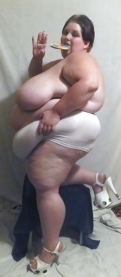 25P Chastity Bombshell