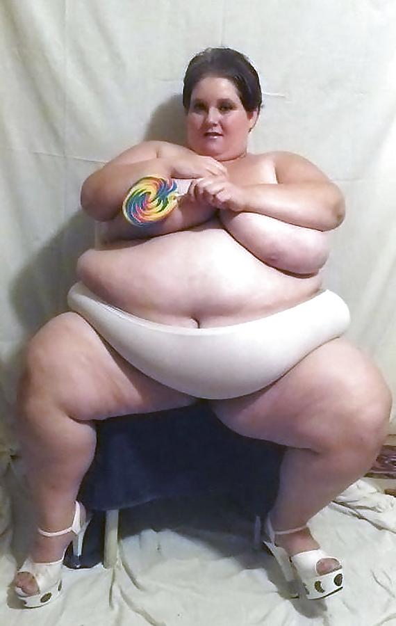 25P Chastity Bombshell