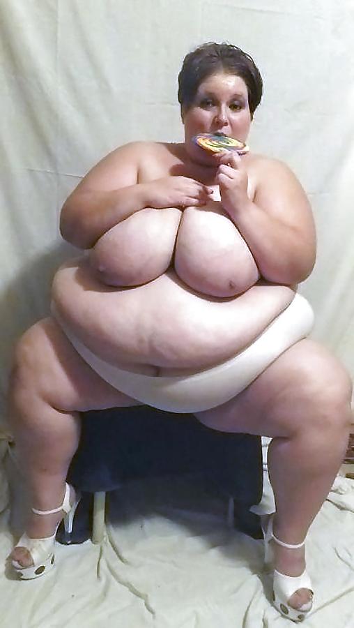 25P Chastity Bombshell