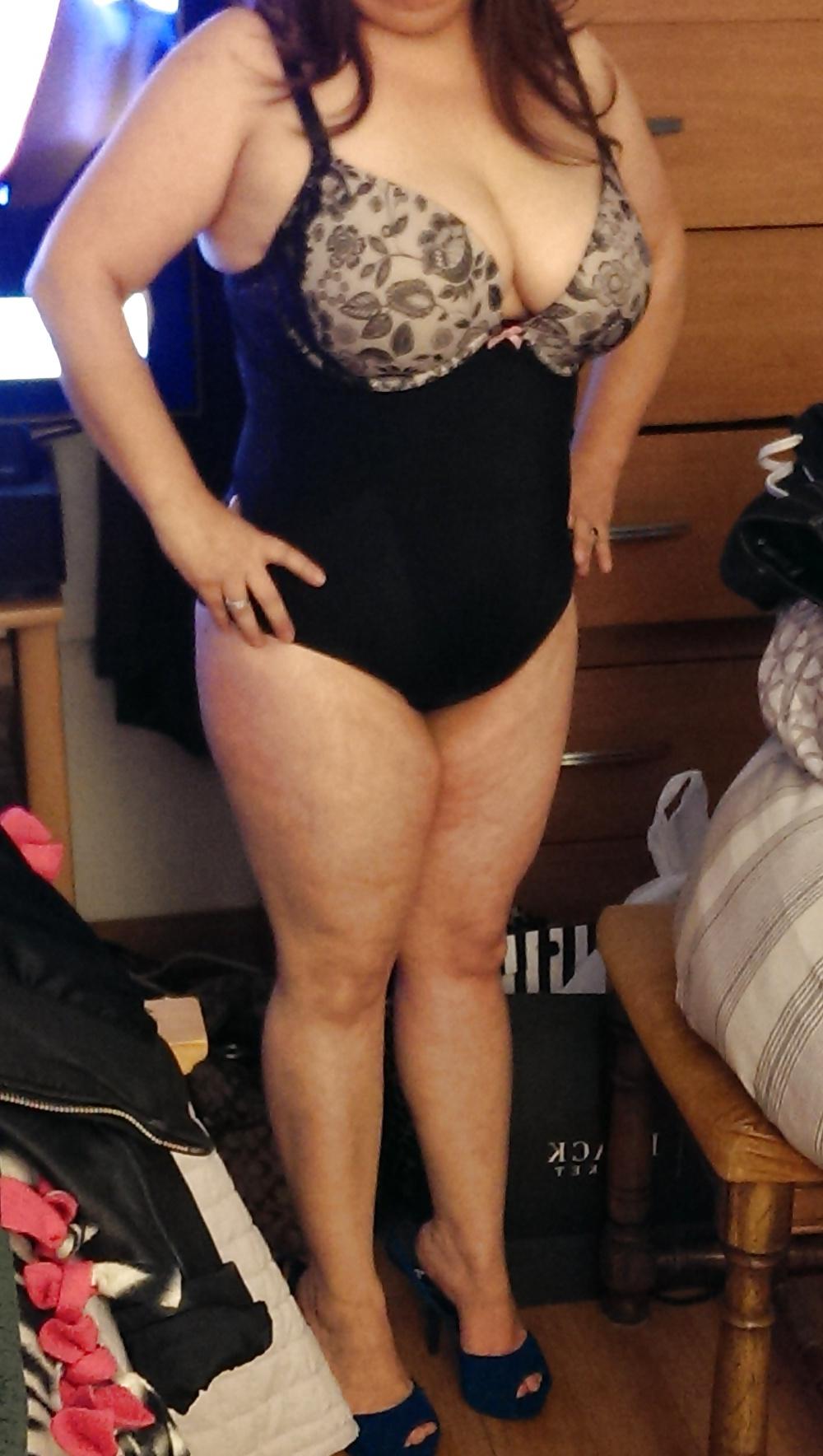 20P Love to show wifes big mexican ass