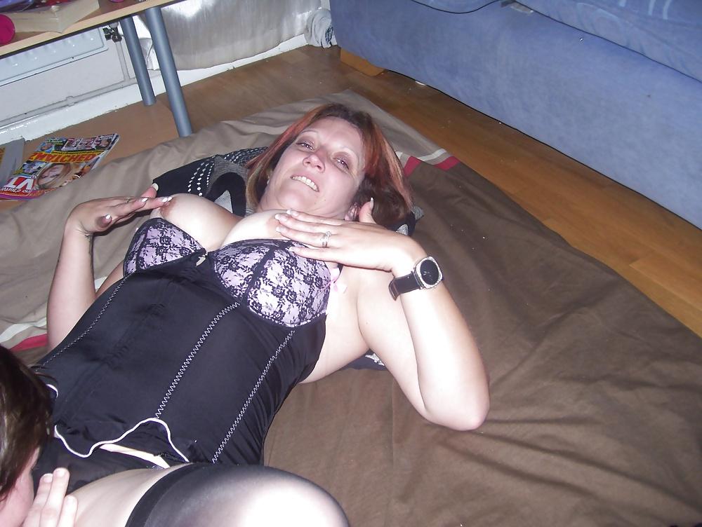 17P Dee and her lady friend