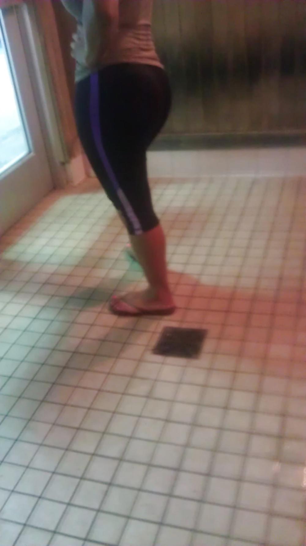 4P Candid ass