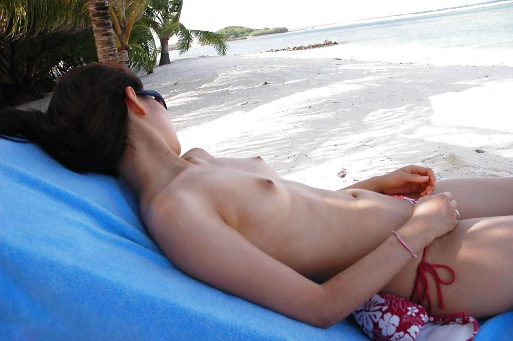 25P Korean hidden cam voyeur