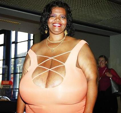 25P The Queen of TITS - Norma Stitz