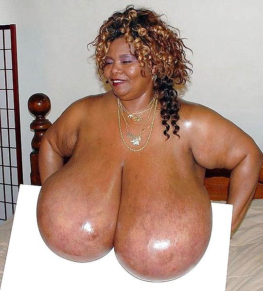 25P The Queen of TITS - Norma Stitz