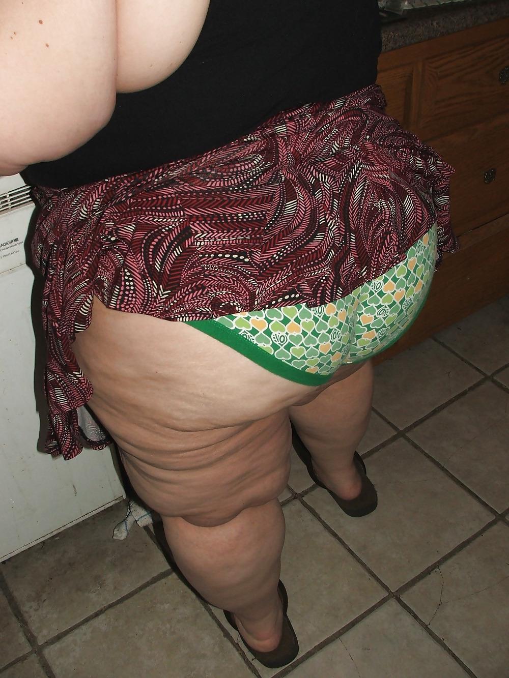 25P The finest fat white JUICY ass