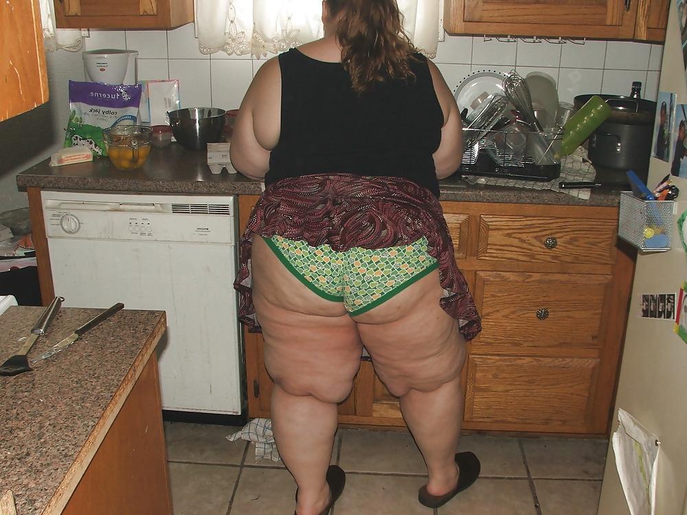 25P The finest fat white JUICY ass