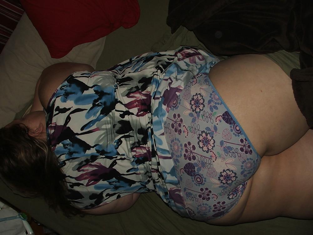 25P The finest fat white JUICY ass