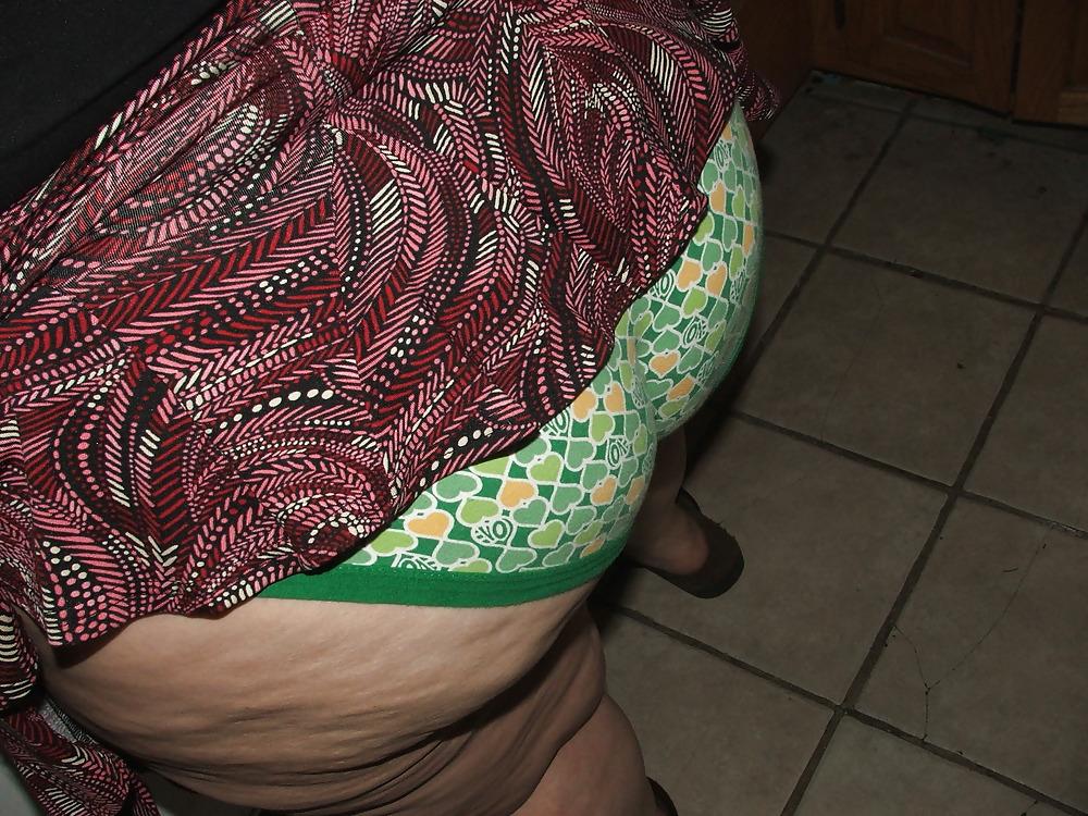 25P The finest fat white JUICY ass