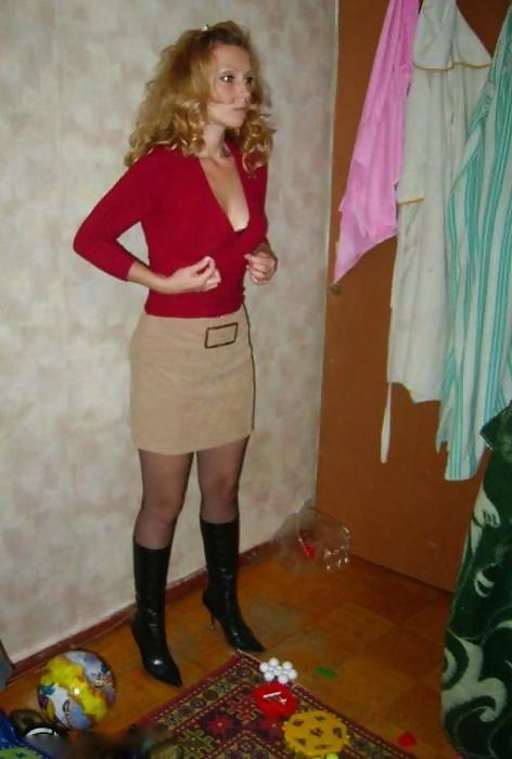 18P KEY - Milf at Home 01 Young Mothers so Awesome