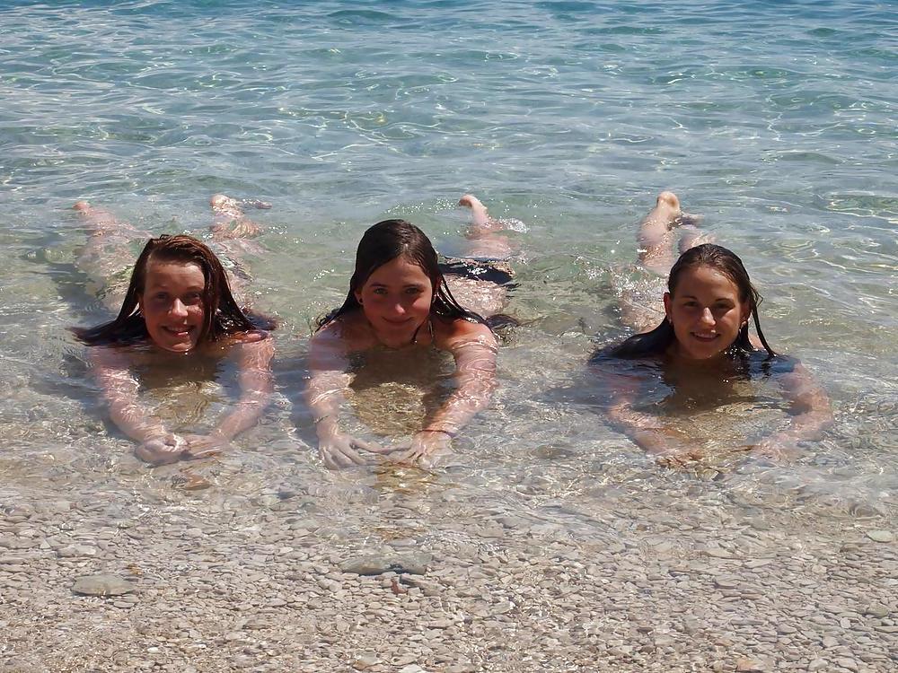 25P Teenager im Urlaub