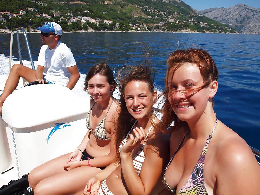 25P Teenager im Urlaub