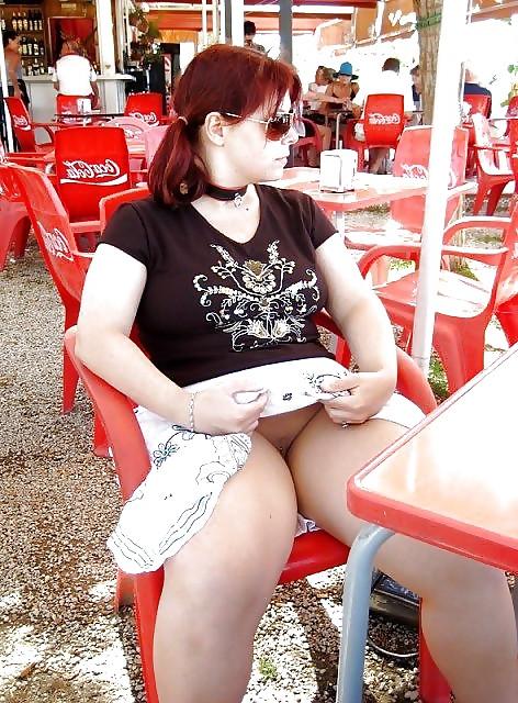 25P Upskirt At The Restaurant 2