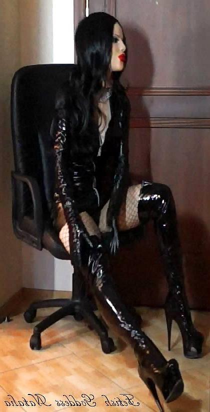 25P Fetish Goddess Natalia
